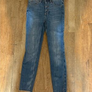 Hollister Blue Cropped Ankle Jeans with Medium Wash